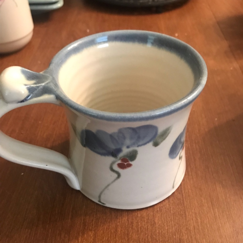 Coffee Cups - Picture 5 of 6